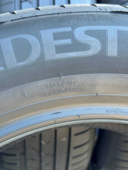 205/65/17 R17 Vredestein Ultrac * 100Y 4шт Літня шина 6,5мм / Як нові!