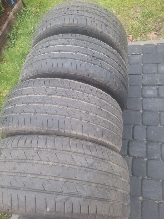 Opony letnie 255/40/19
