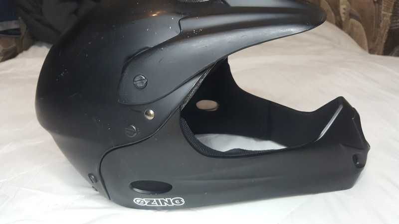 rowerowy kask szczękowy mtb dh downhill enduro wtb