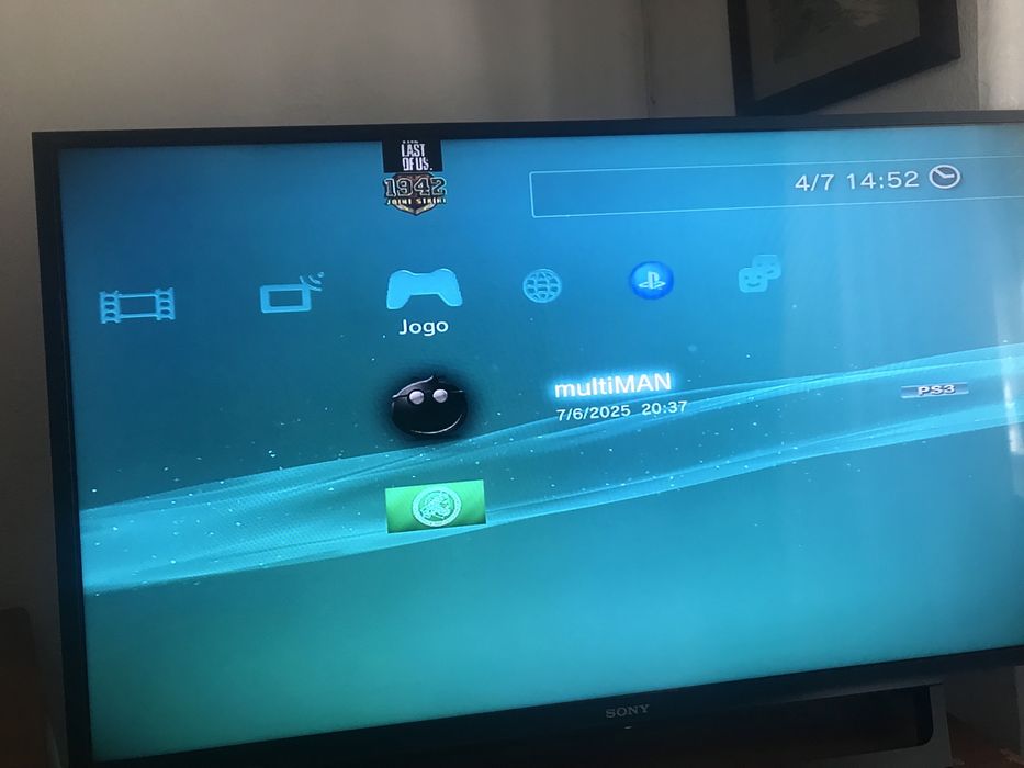 ps 3 destravada com Hen com monitor