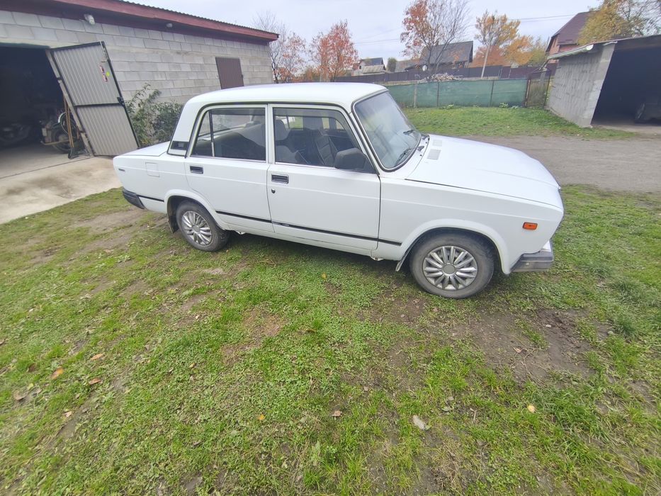 автомобіль жигулі