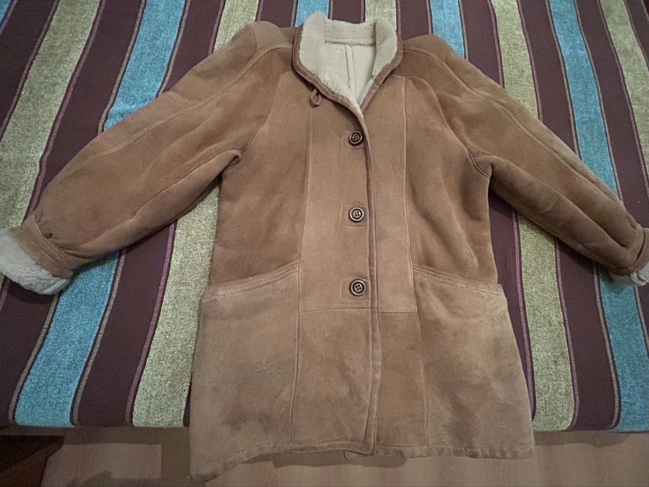 Casaco de pele com pêlo (muito quente)