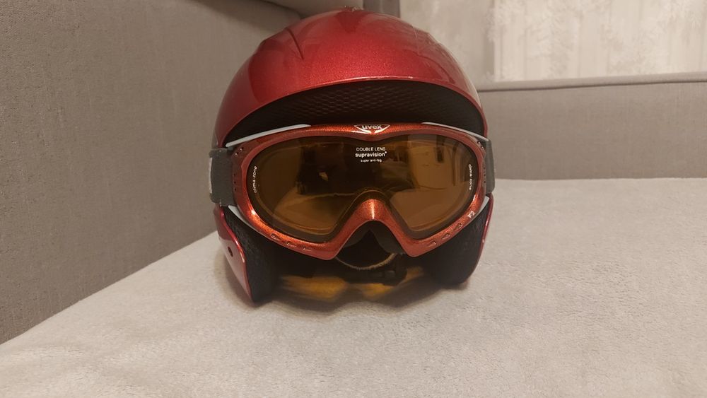 Kask L z dopasowanymi goglami Uvex supervison