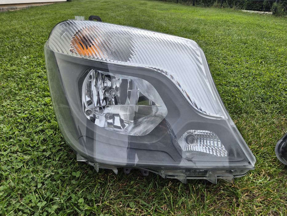 Komplet Lamp przednich Mercedes Sprinter W906 Lift  Oryginalne