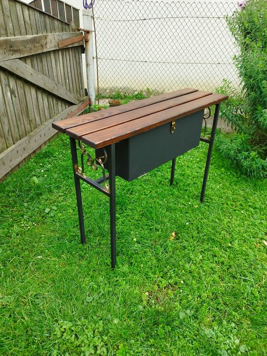 Лавка на цвинтар,могилу.