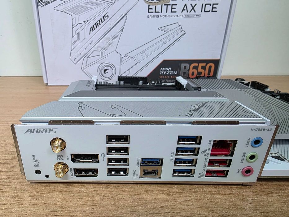 Gigabyte Aorus B650 Elite AX Ice (WiFi)