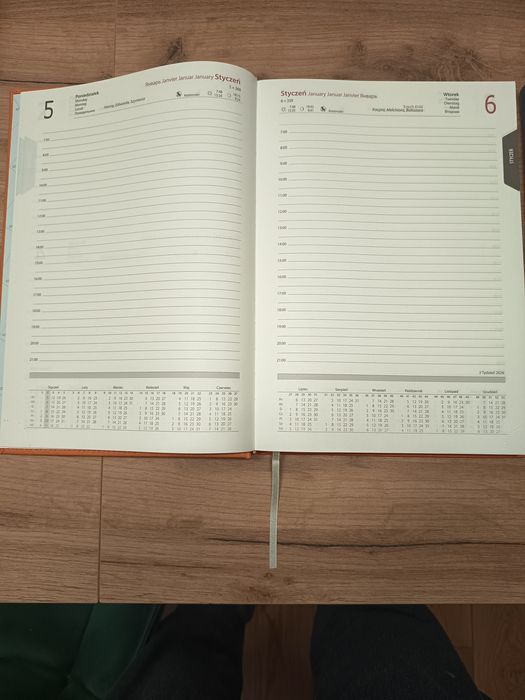 Kalendarz książkowy A4 dzienny na 2026  rok