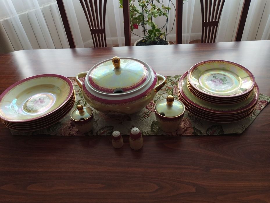 Стодовий сервиз Мадонна