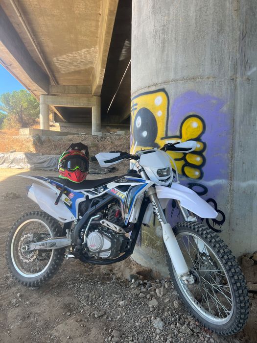 Malcor xzf 250cc 4 tempos 2020