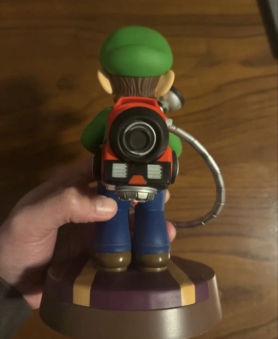 Vendo estatua figura oficial Nintendo Switch Luigi Mansion 3