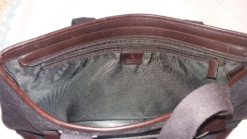 Mala Gucci  com registo