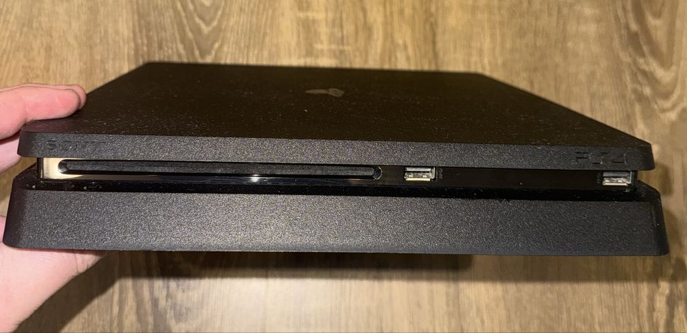 Sony playstation 4 на 1 TB