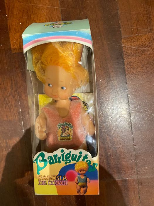 Boneca da coleção barriguitas