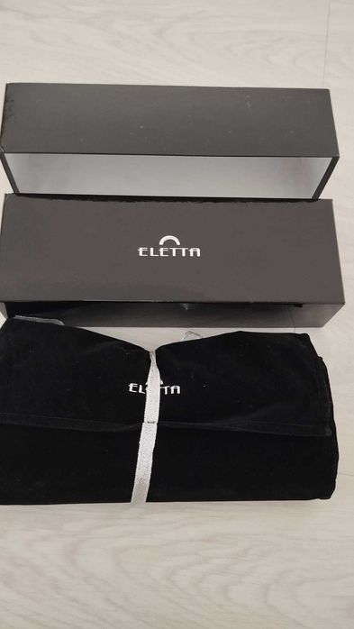 Relógio eleta novo com  7 braceletes