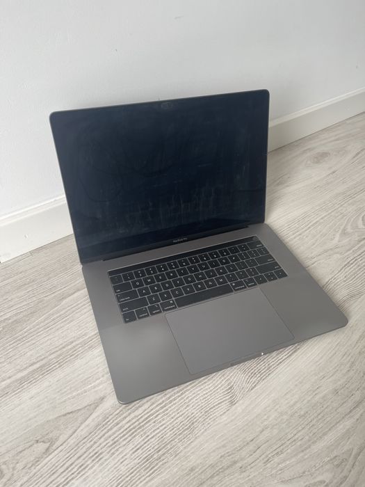 MacBook Pro 2019 with i7 — Won’t Power On64740901512321120