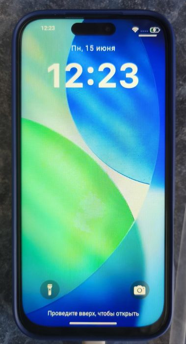 Продам iphone 17 pro max Blue 1Tb Android