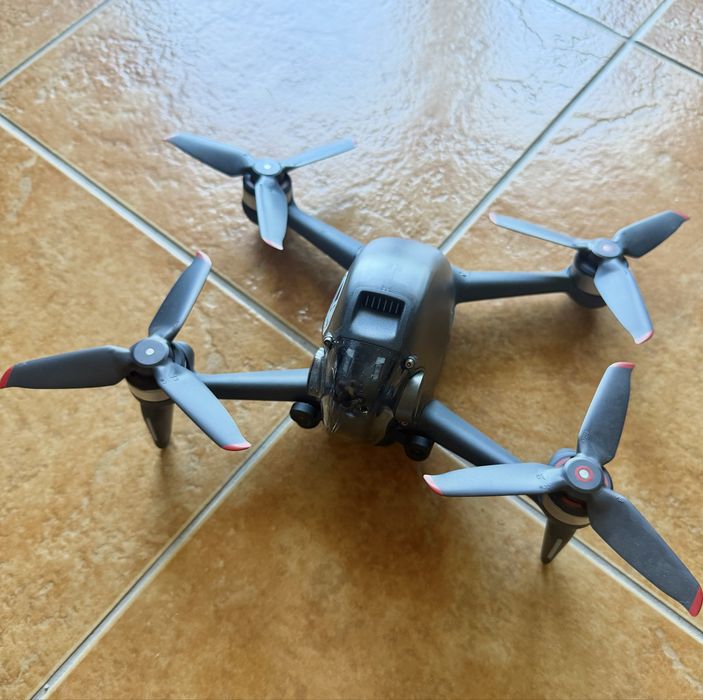 Drone DJI FPV (como novo)