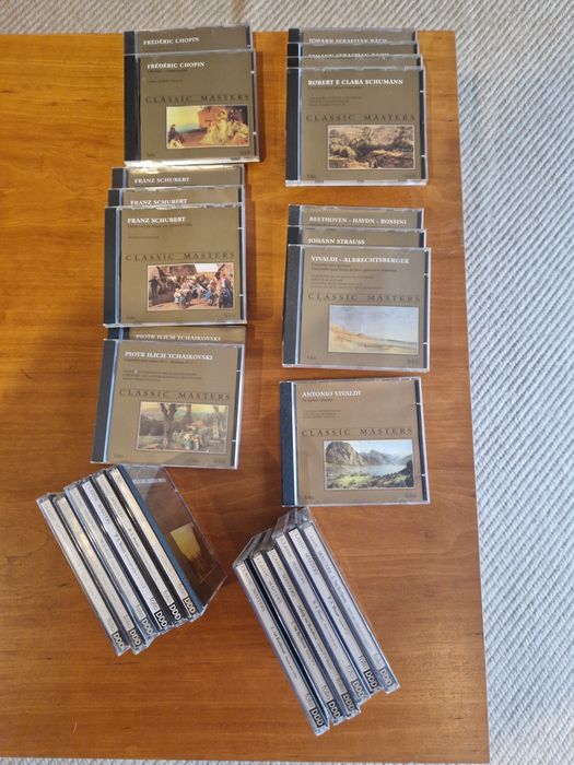Coleção de 27 CD de autores de música clássica "Classic Masters".
