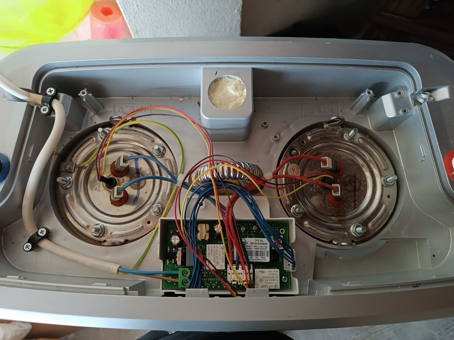 termo-acumulador Ariston 80 lt