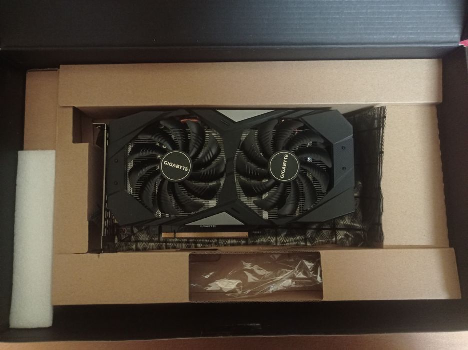 Відеокарта rtx 2060 gigabyte