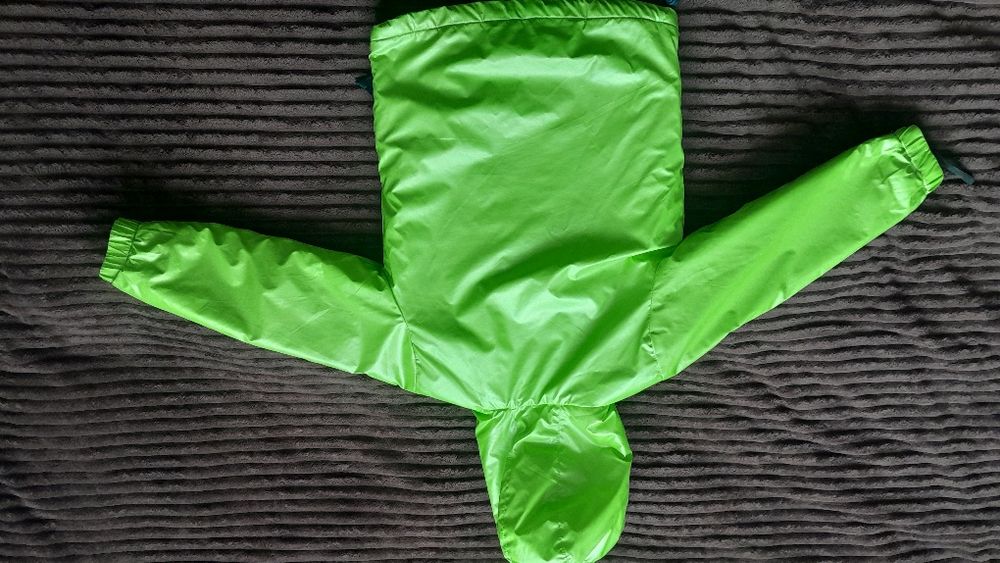 Курточка демісезонна водонепроникна розмір 116-122