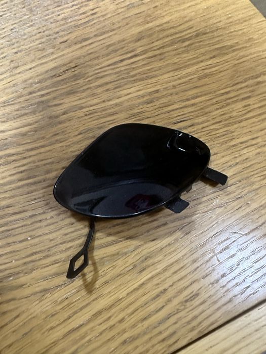 Заглушка переднього бампера w213 AMG A2138855200