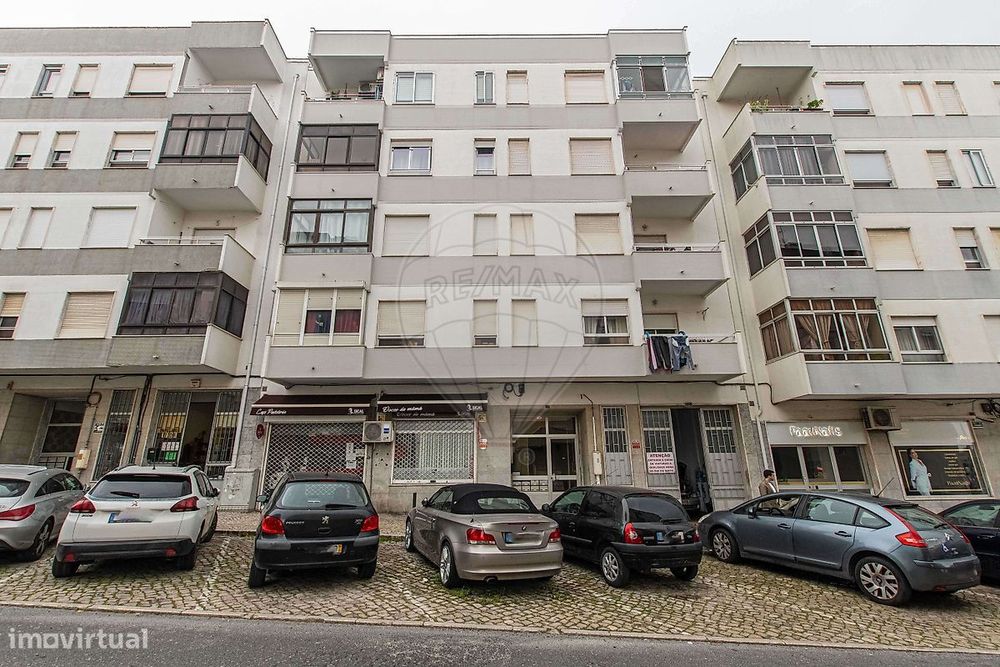 Apartamento T3 para venda — Alverca Do Ribatejo E Sobralinho, Lisboa