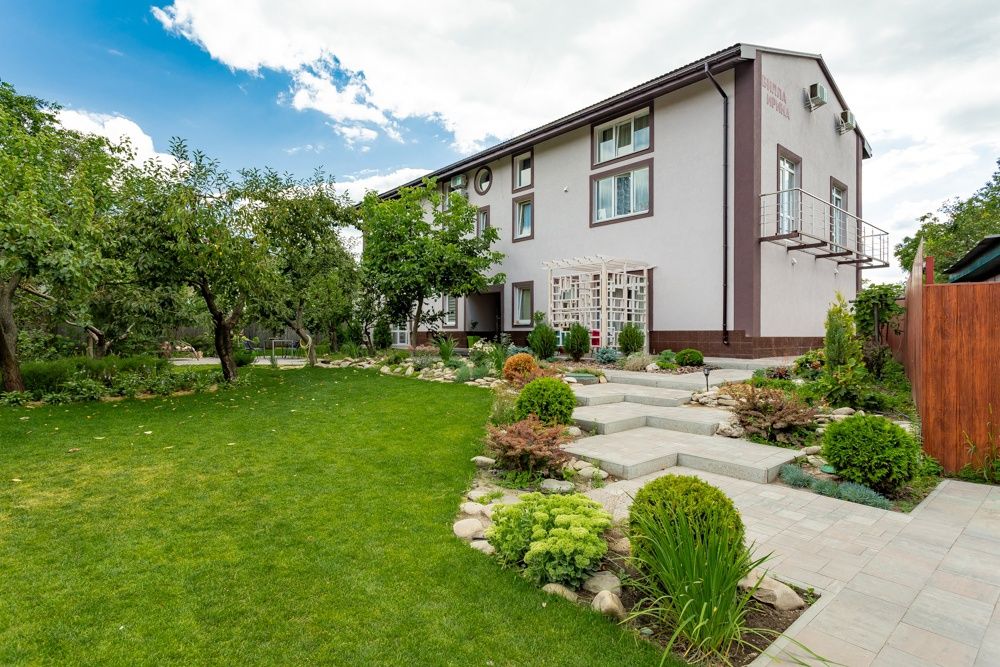 Акція- Апартаменти дворівневі в клубному будинку с садом та мангалом