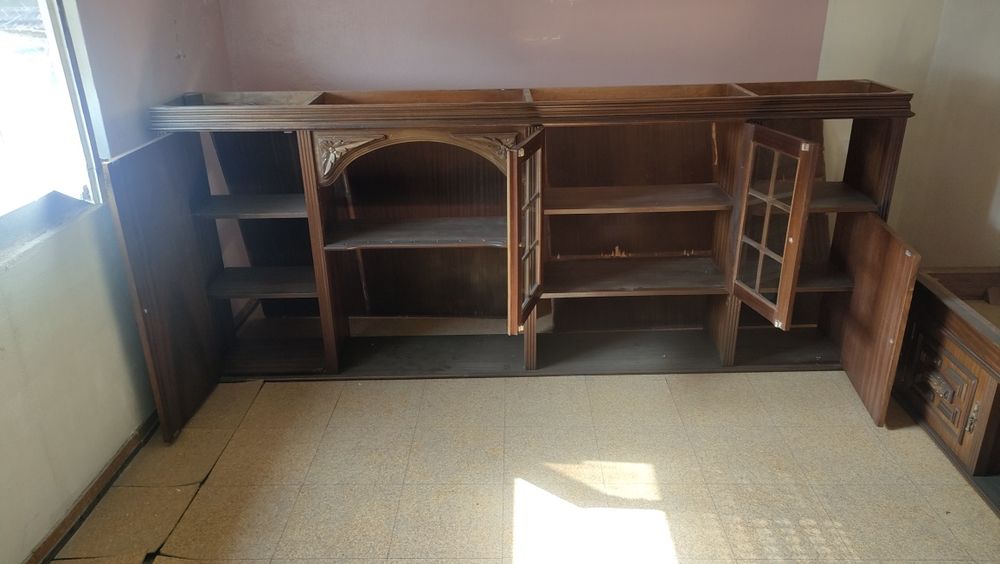 Móvel de sala em mogno