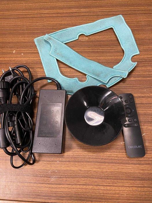 Robot do Mycia Okien Conga WinDroid 990 Cecotec