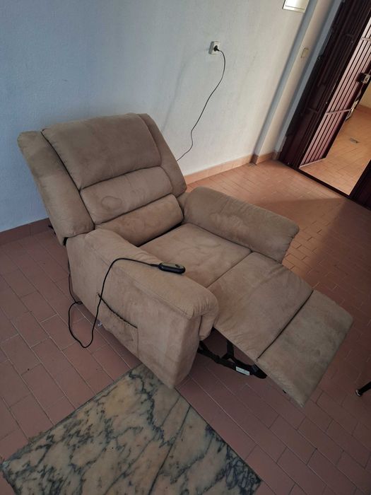 Sofá Elétrico Inclinável