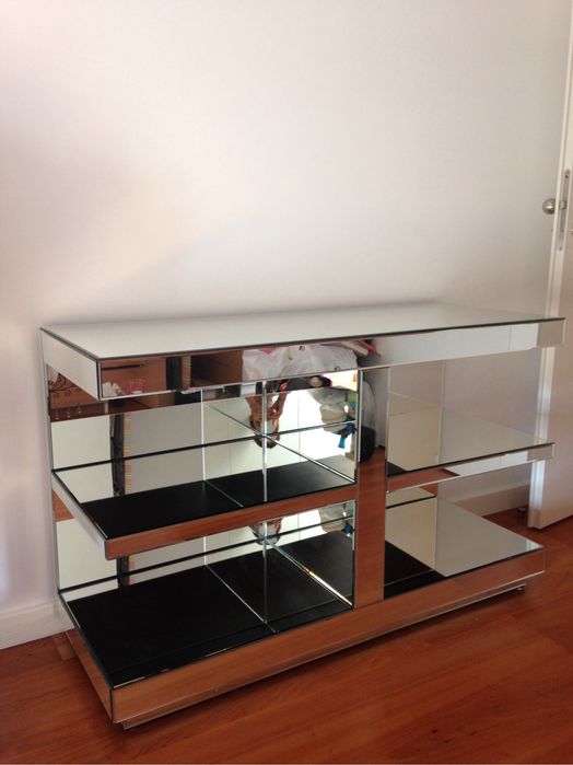 Aparador/Consola em espelho biselado