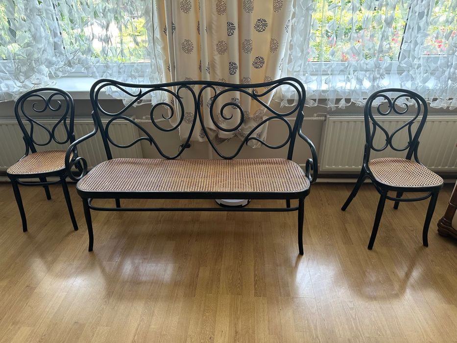 Ręcznie gięte meble z Jasienicy