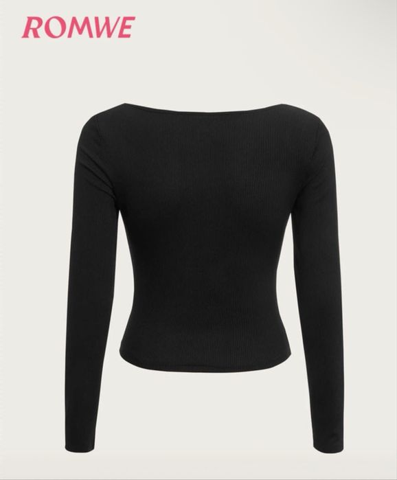 Blusa Preta de maga comprida