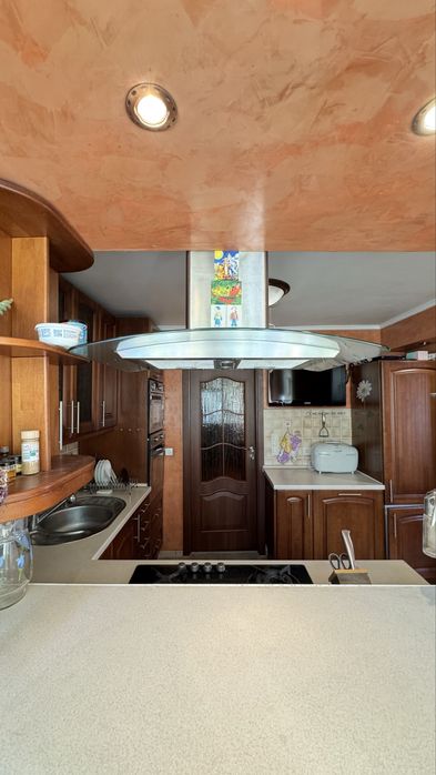 Продаж 4-кімнатної квартири, мкр-н Підгоряно