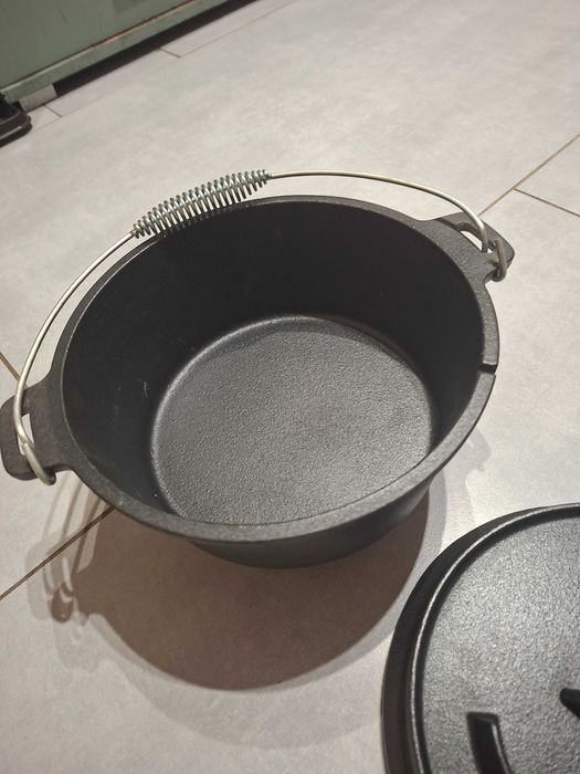 Garnek żeliwny 2 w 1