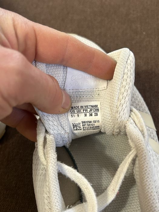 кросівки моделі Adidas ZX Flux
