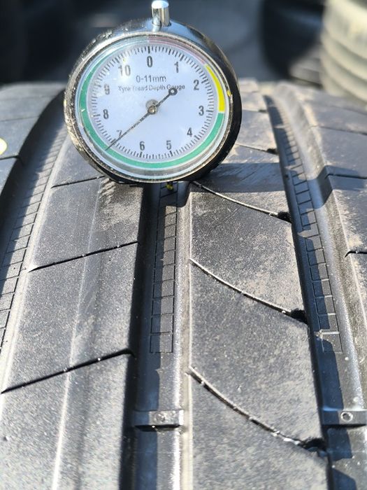 Opony Goodyear eagle asymetric 255/35/21 para demo