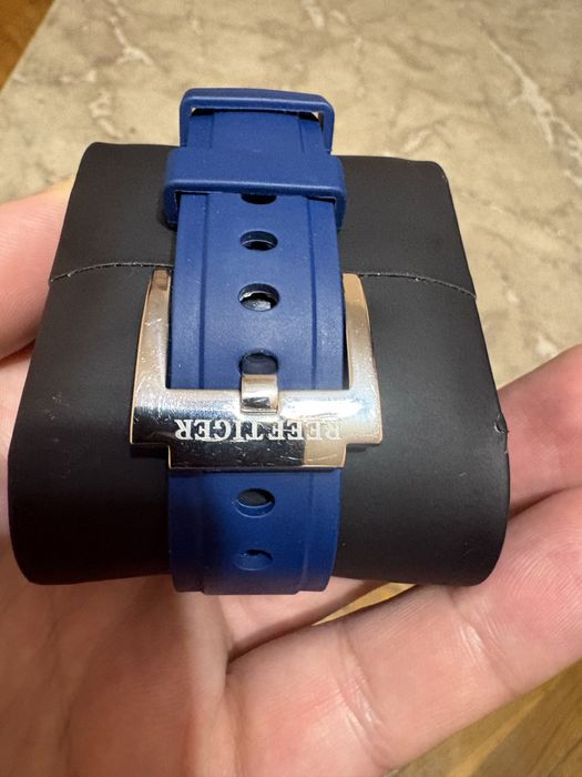 Продам механические часы