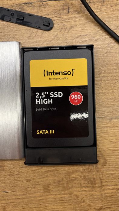 Dysk SSD Intenso 960GB 2,5’ + kieszen (idealny do XBOX)