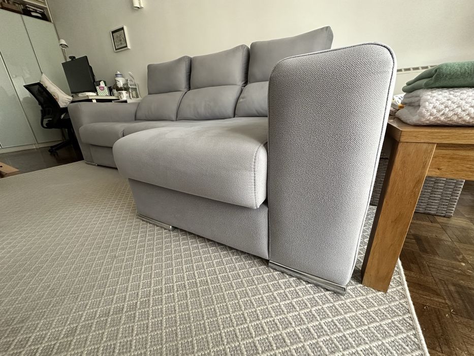 Sofá tecido 3 pessoas cama chaise long