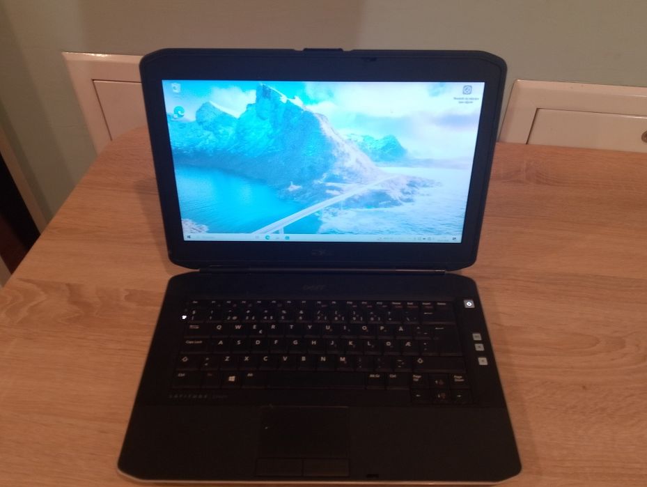 Laptop Dell 8gb ram 256gb SSD