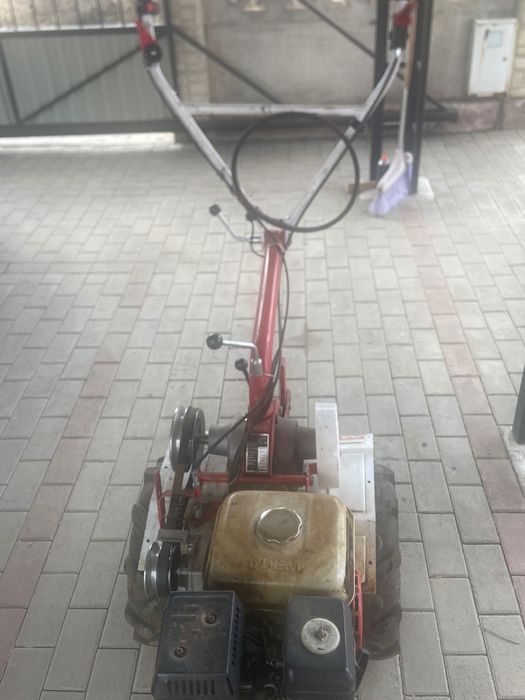 Культивація, фрезерування, вспушування землі мотоблоком