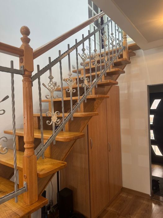Schody Dębowe na metalowej konstrukcji