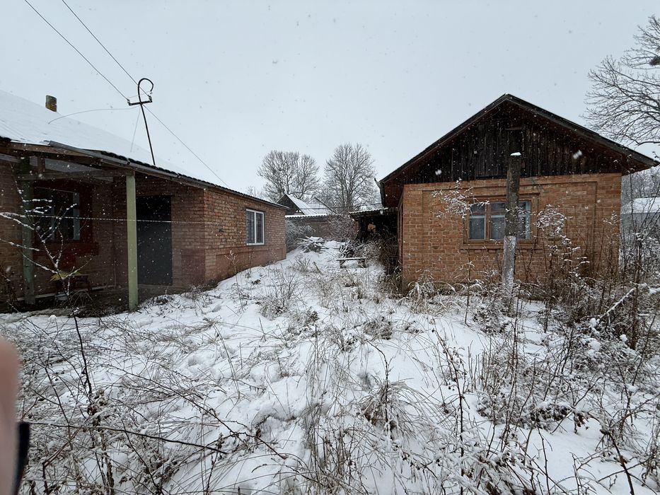 Продаж добротного цегляного будинку