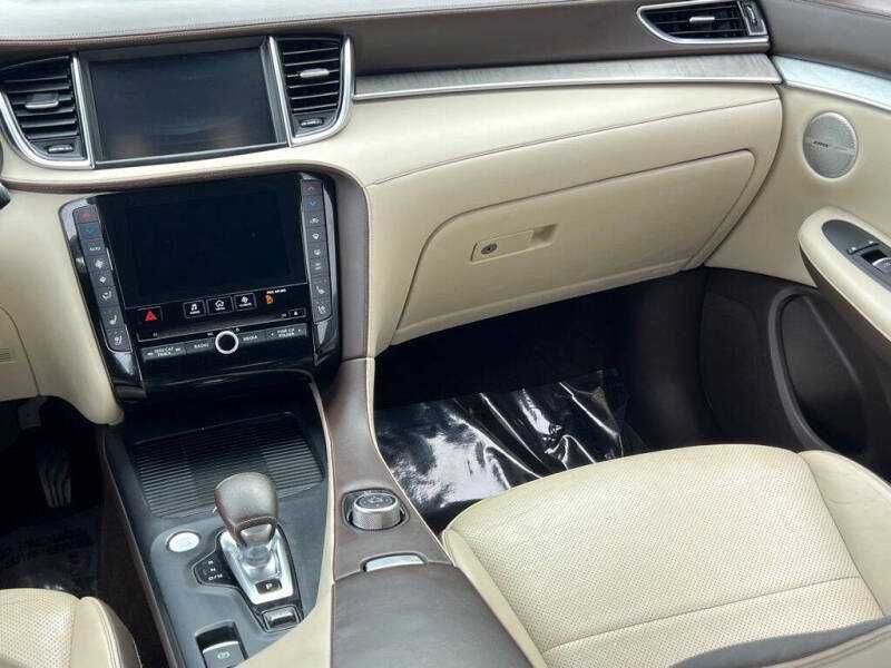 Infiniti QX50 Essential 2019