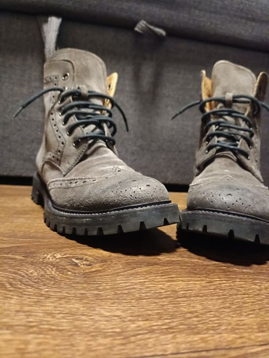 Продам ботинки женские