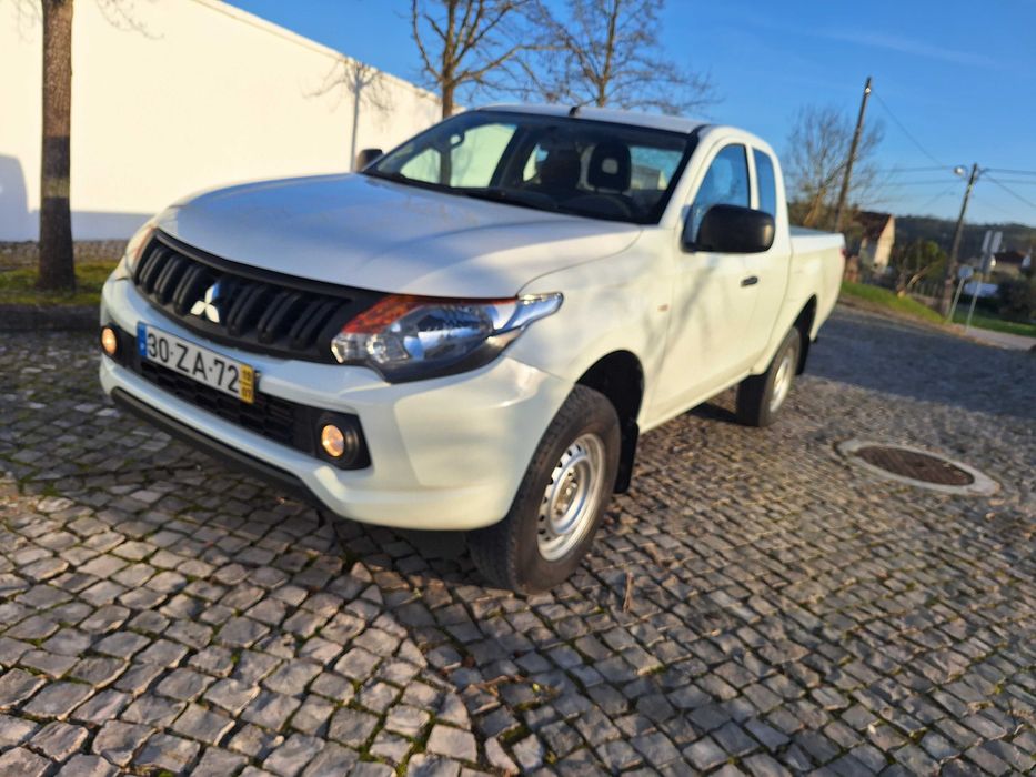 Mitsubischi l200 king Cab 4x4  iva dedutivel