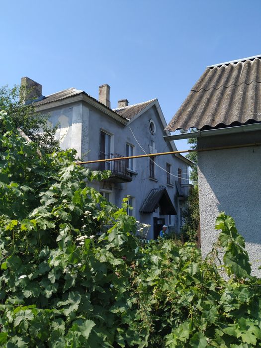 квартира з літньою кухнею