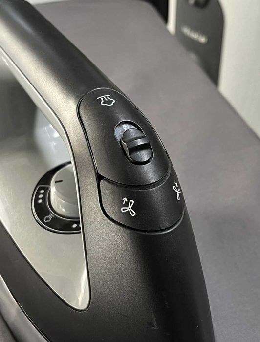 Прасувальна гладильна система дошка Miele B 2847 Fashion Master 2,0